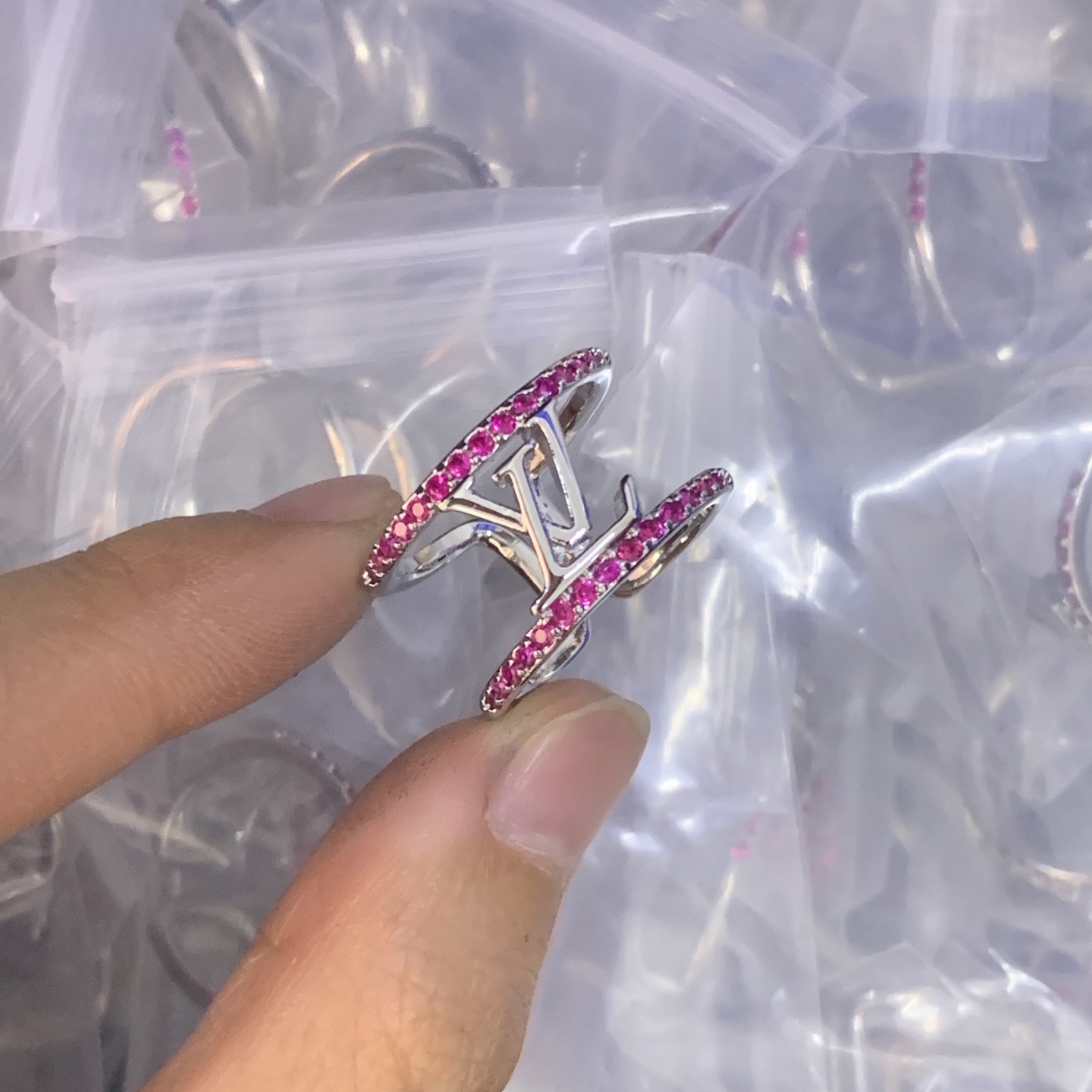 LV Purple Vintage-Inspired Ring 1010