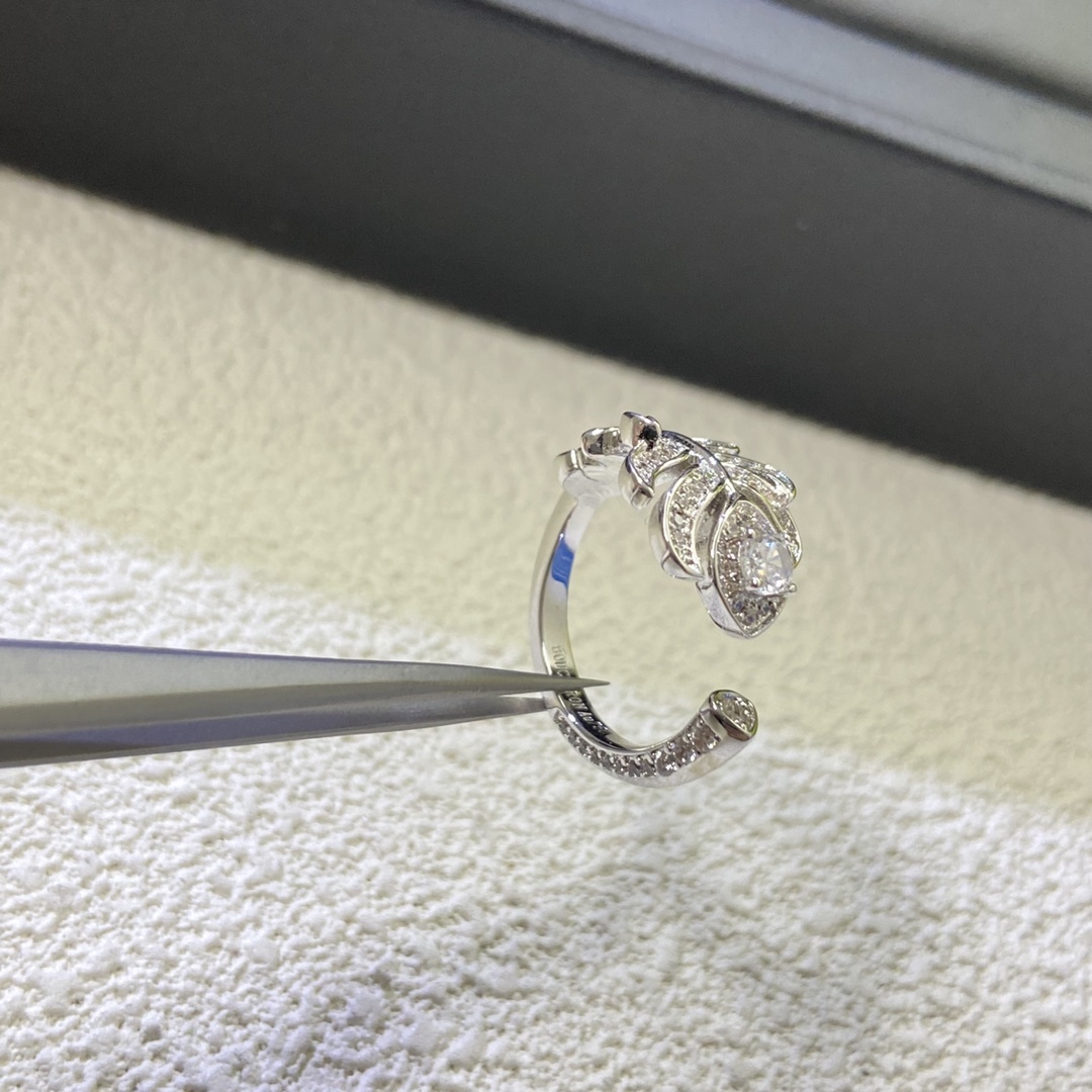 Boucheron Rose Gold Vintage-Inspired Ring 003