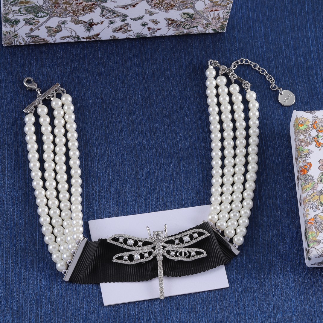 Dior Silver Vintage-Inspired Necklace 050