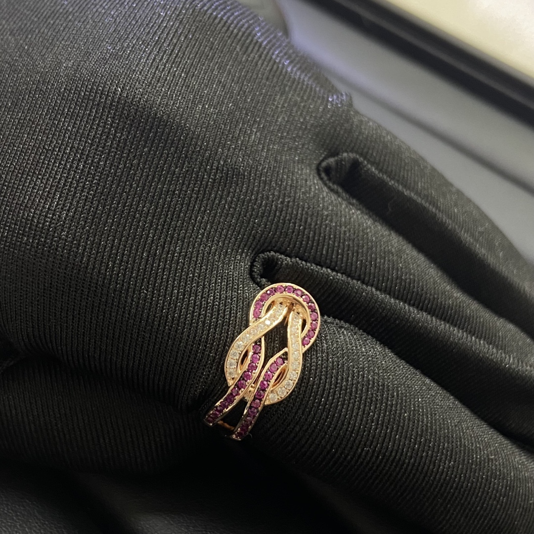 FRED Rose Gold Logo-Accented Ring 014
