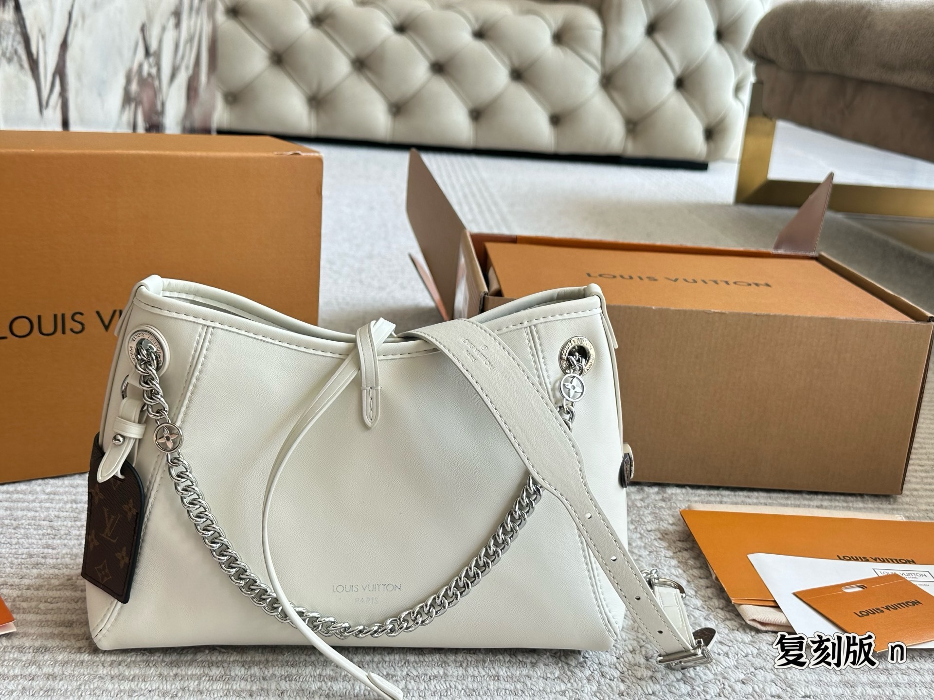 LV Silver Vintage-Inspired Bag 1417