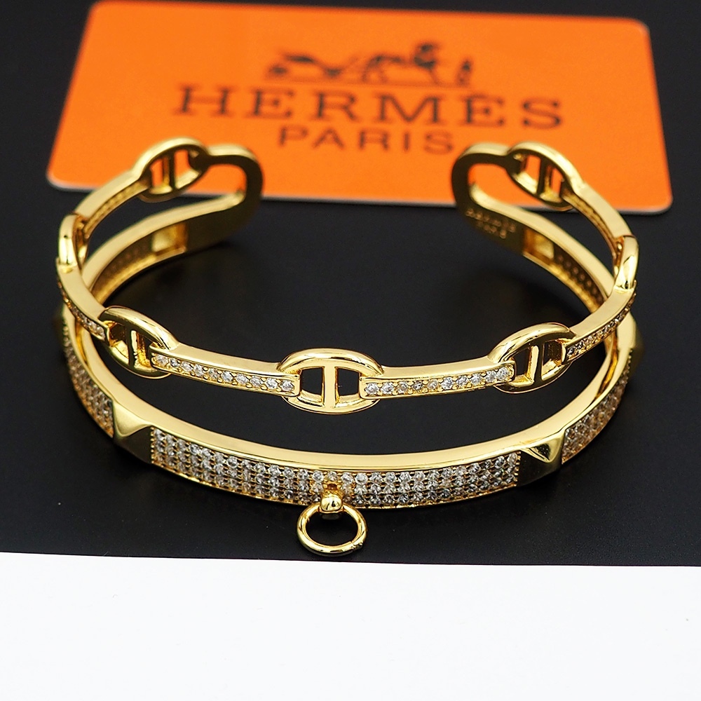 Hermes h Silver Logo-Accented Bracelet 030