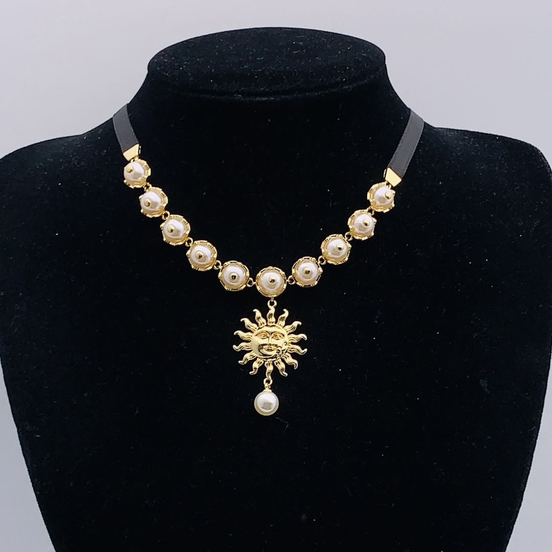 Dior Rose Gold Vintage-Inspired Necklace 420