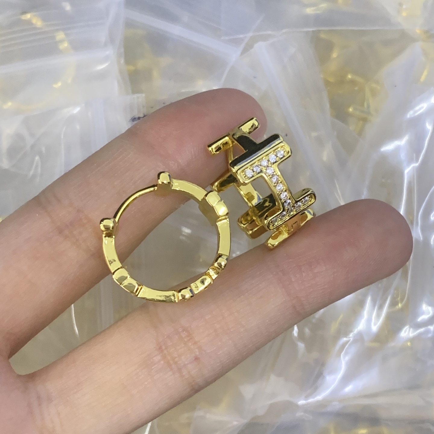 Hermes h Gold Vintage-Inspired Earrings 127