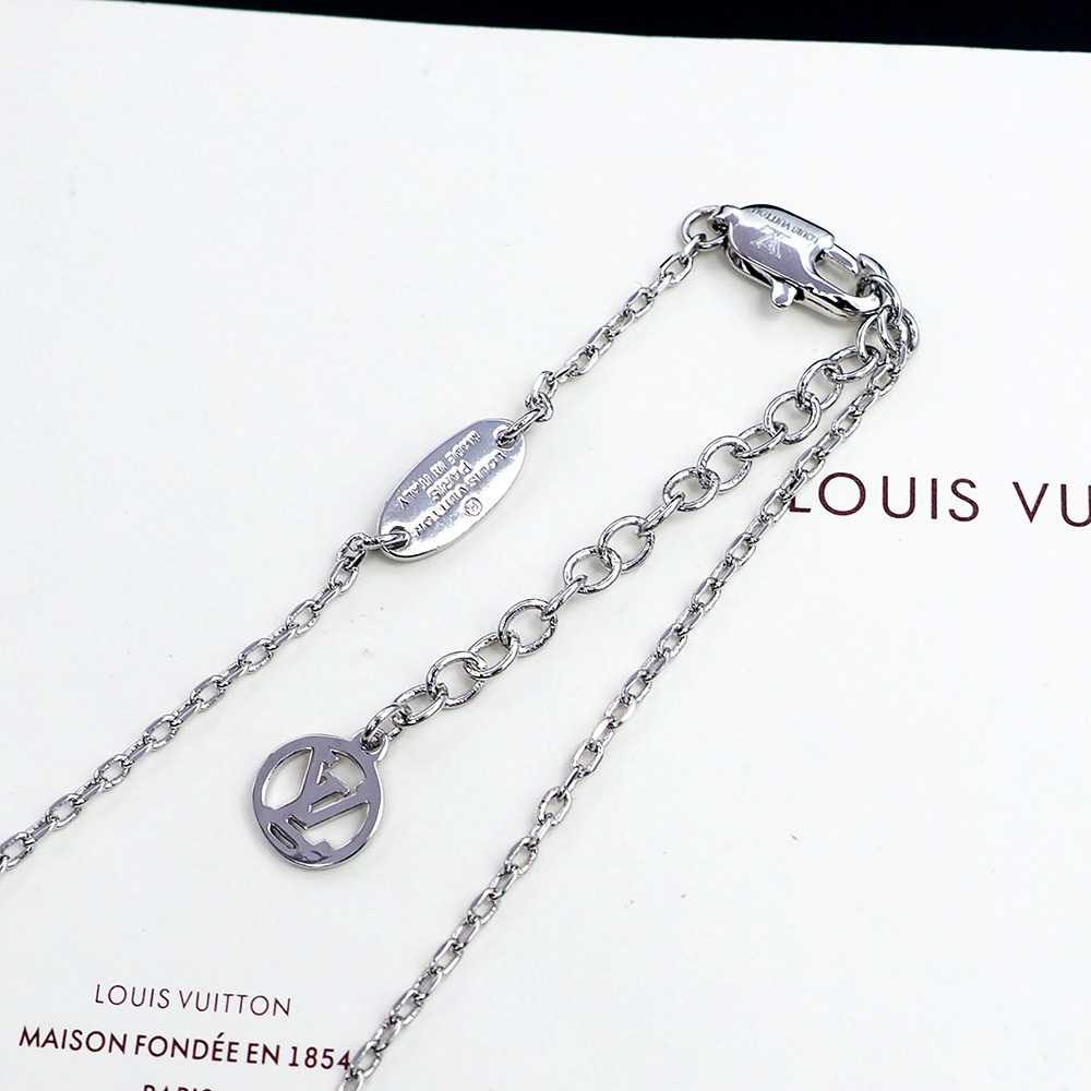 LV Silver Logo-Accented Necklace 135