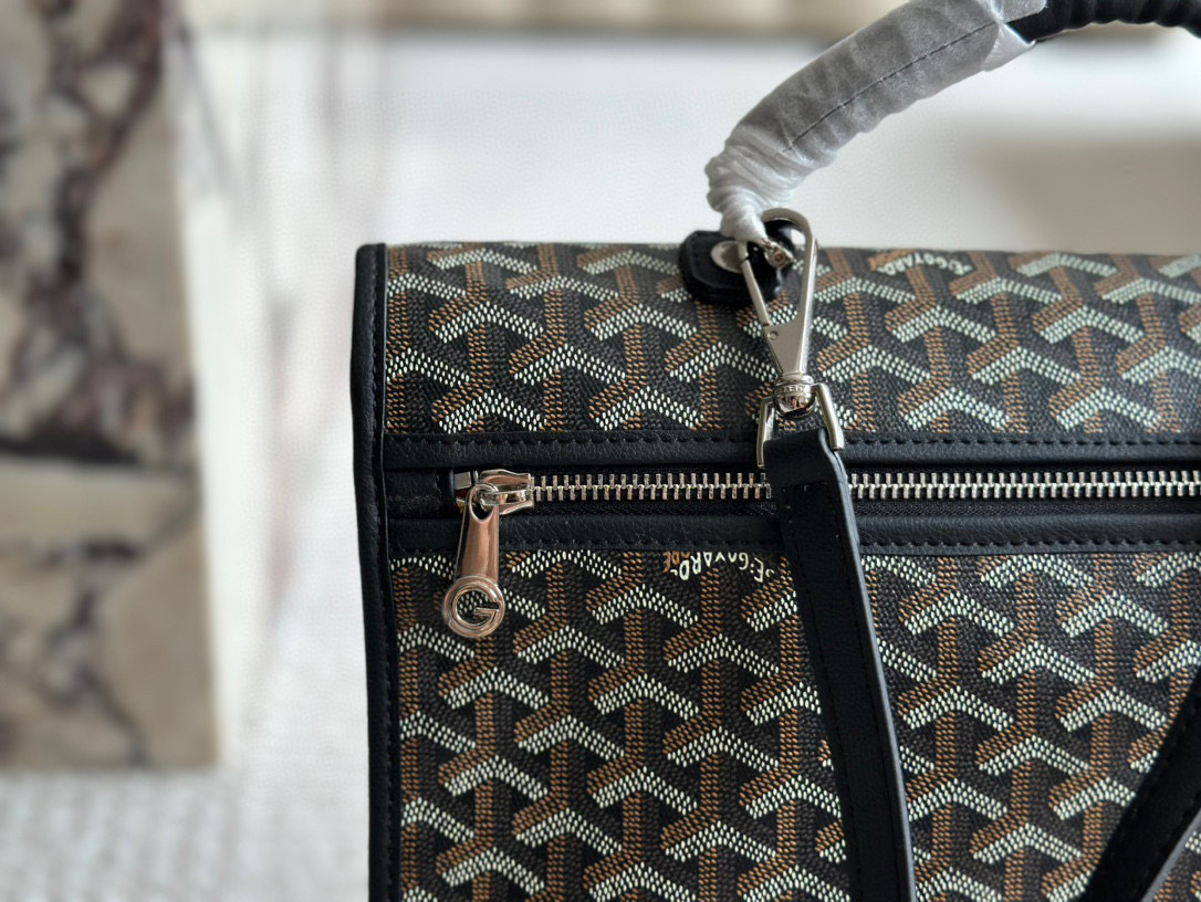 Goyard Gold Quilted Bag 015