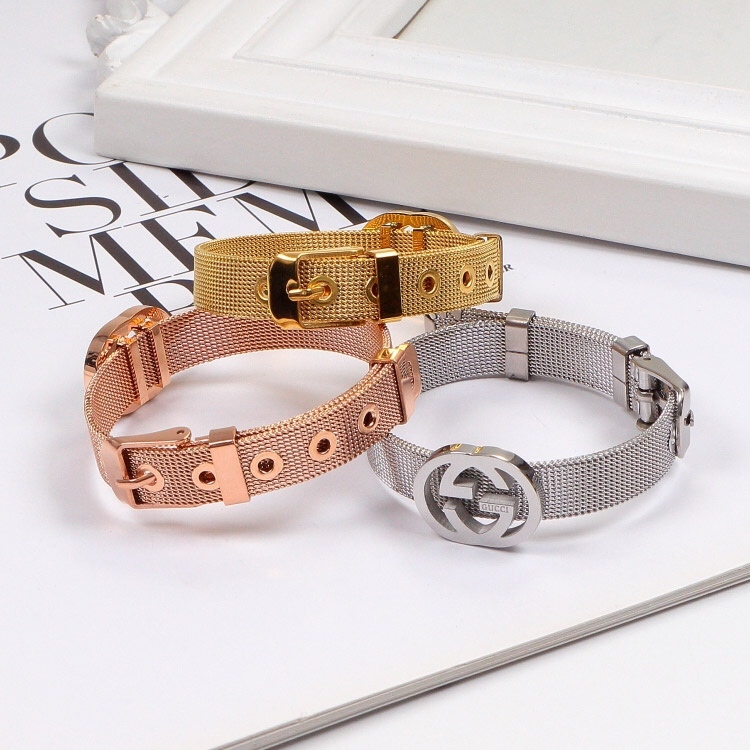 Gucci Rose Gold Logo-Accented Bracelet 004