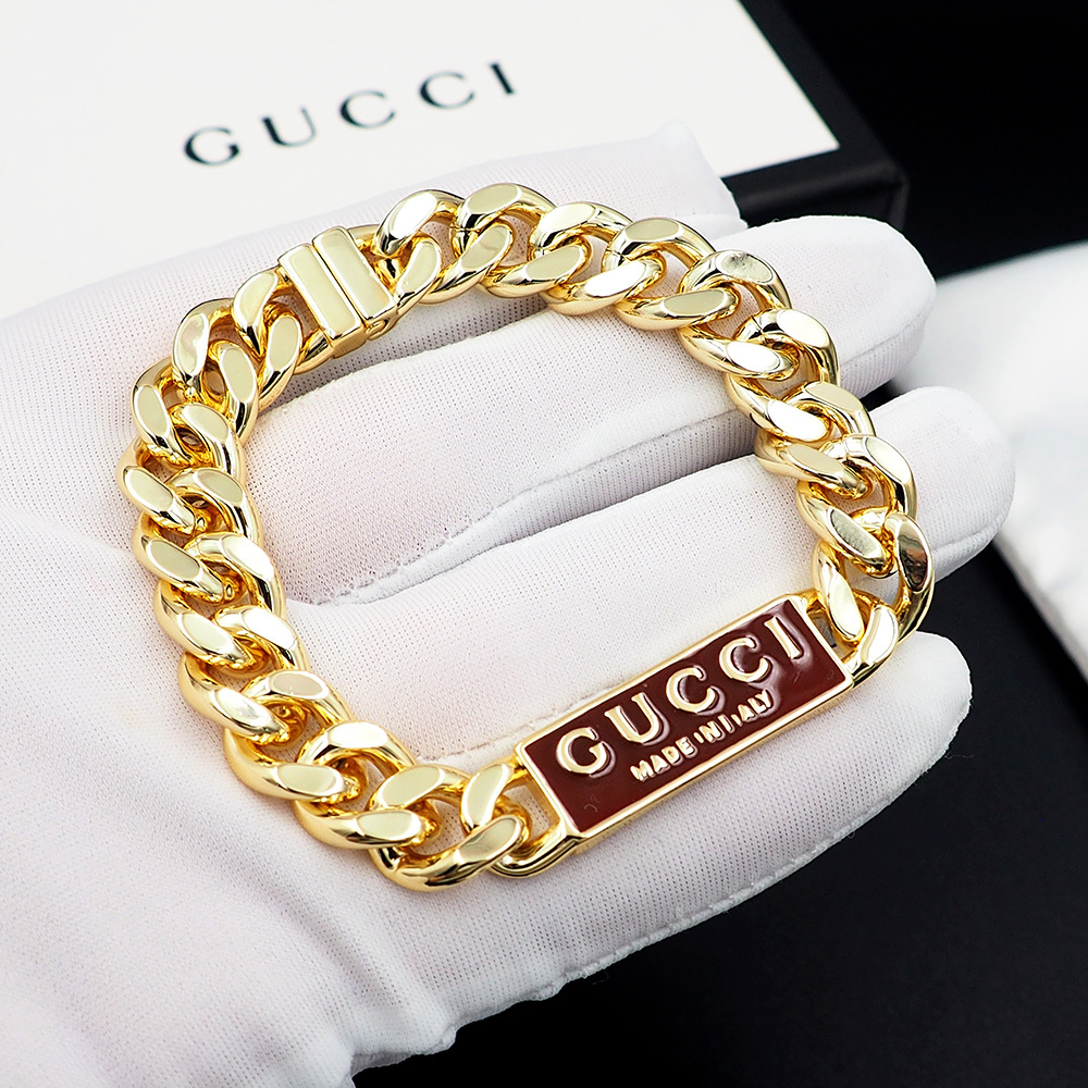 Gucci Silver Logo-Accented Bracelet 034