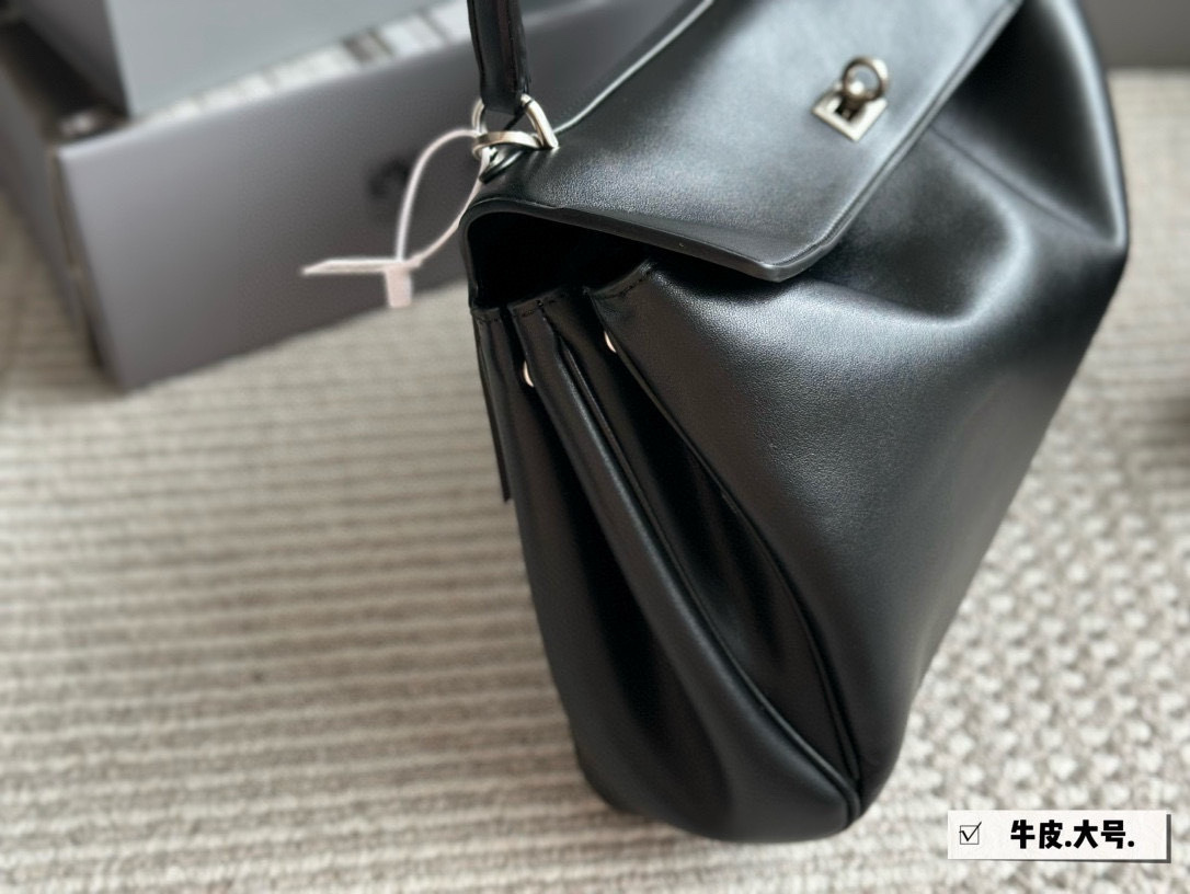 Balenciaga Silver Modern Bag 071