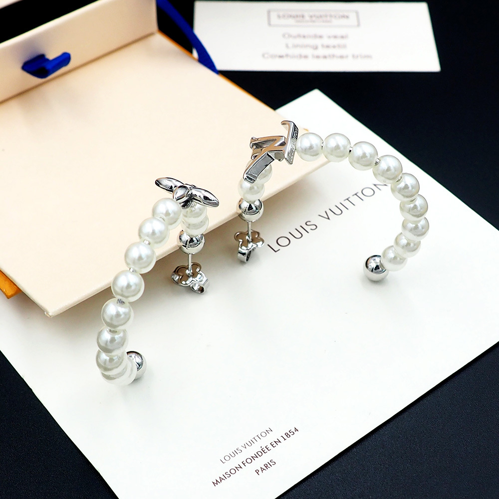 LV Silver Logo-Accented Earrings 301