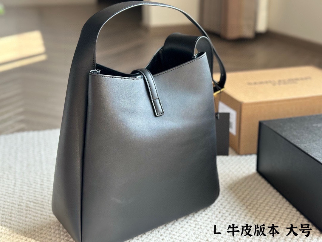 YSL Beige Statement Bag 152