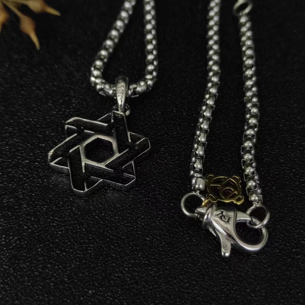 David Yurman Silver Logo-Accented Necklace 131