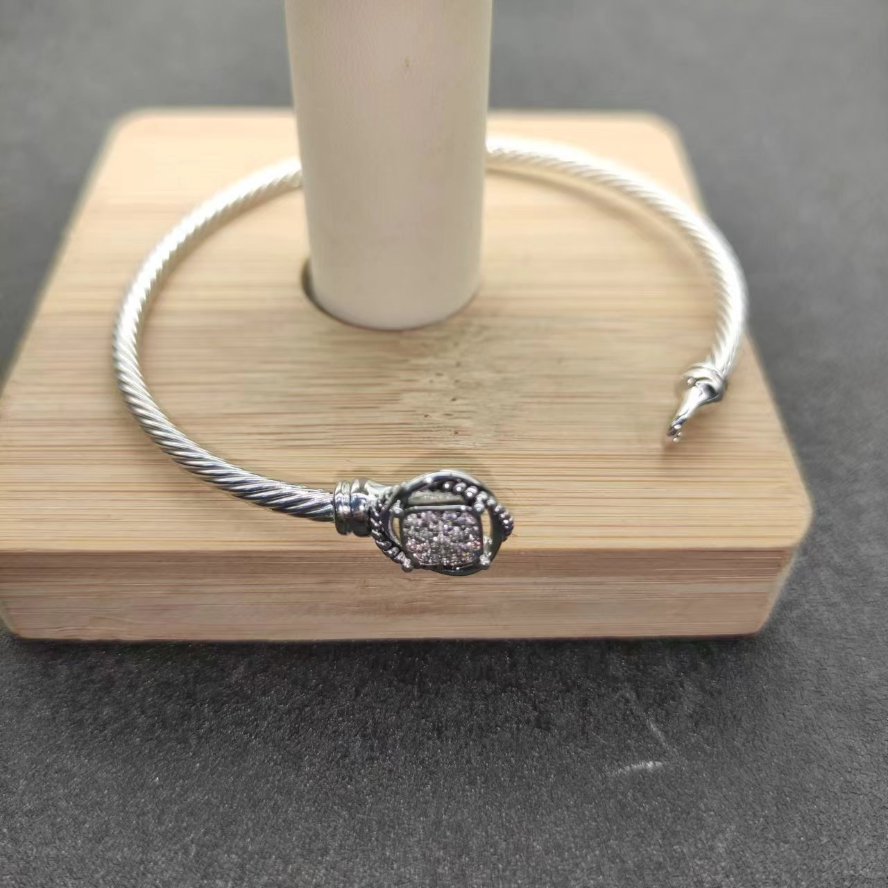 David Yurman Silver Romantic Bracelet 059