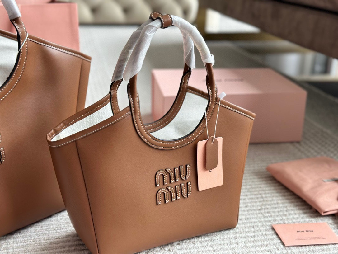 Miu Miu Rose Gold Logo-Accented Bag 169