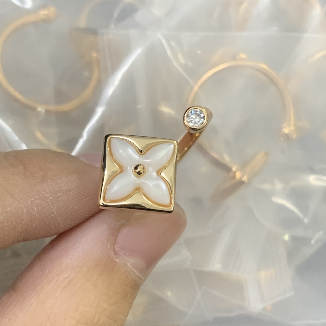 LV Rose Gold Geometric Ring 680