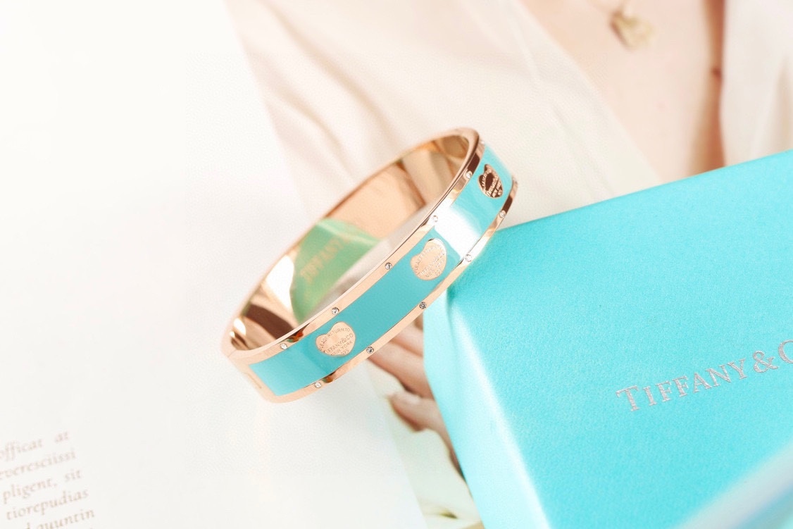 Tiffany Rose Gold Vintage-Inspired Bracelet 216