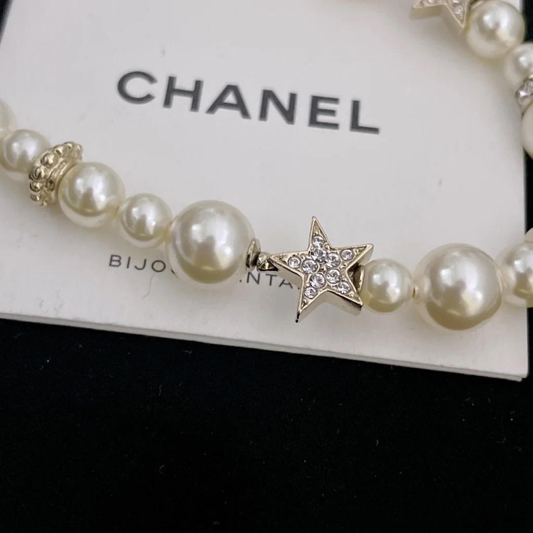 Chanel Silver Logo-Accented Necklace 712