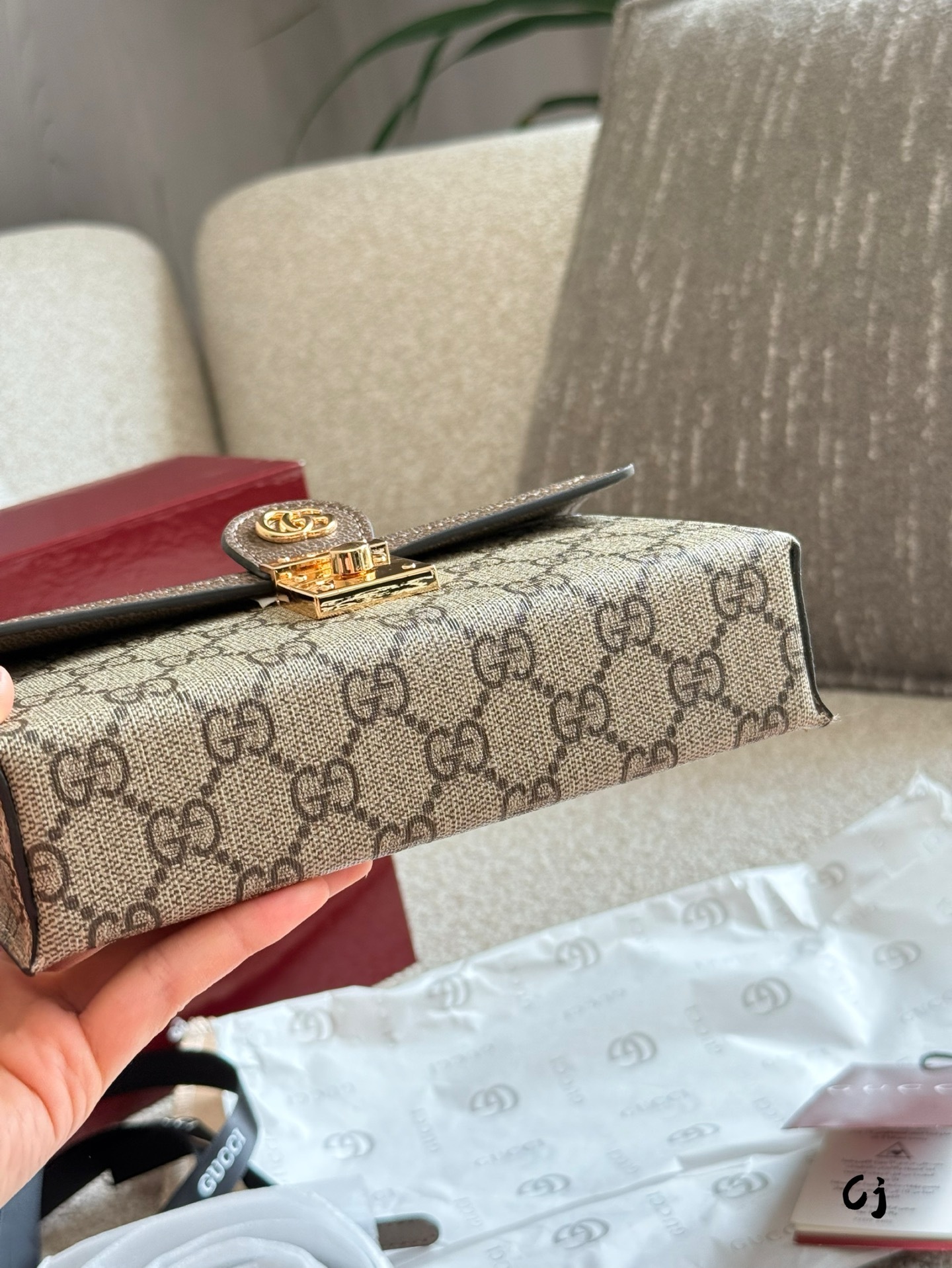 Gucci Silver Logo-Accented Bag 535