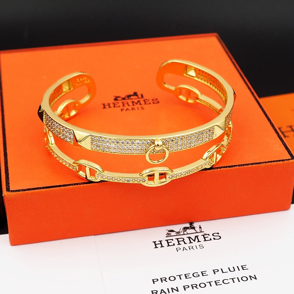 Hermes h Silver Logo-Accented Bracelet 030