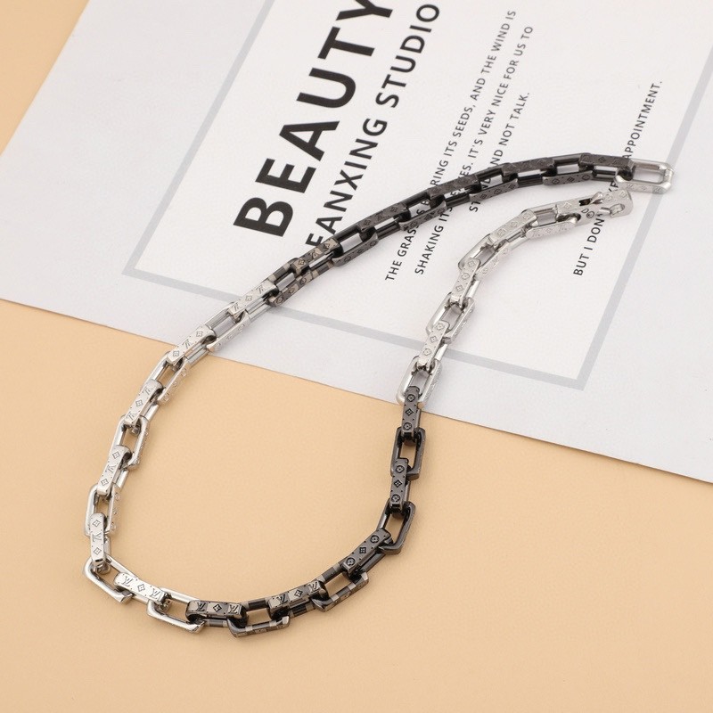 LV Silver Logo-Accented Necklace 466