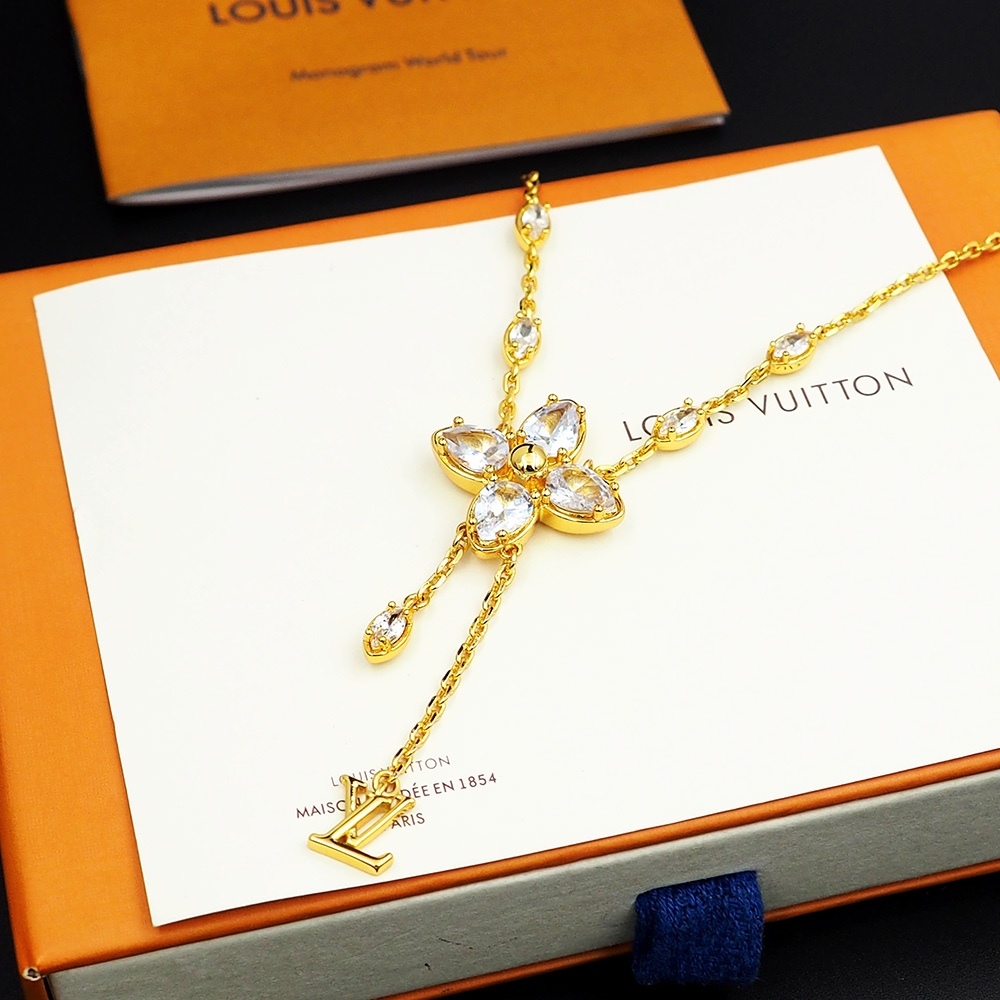 LV bracelet 365