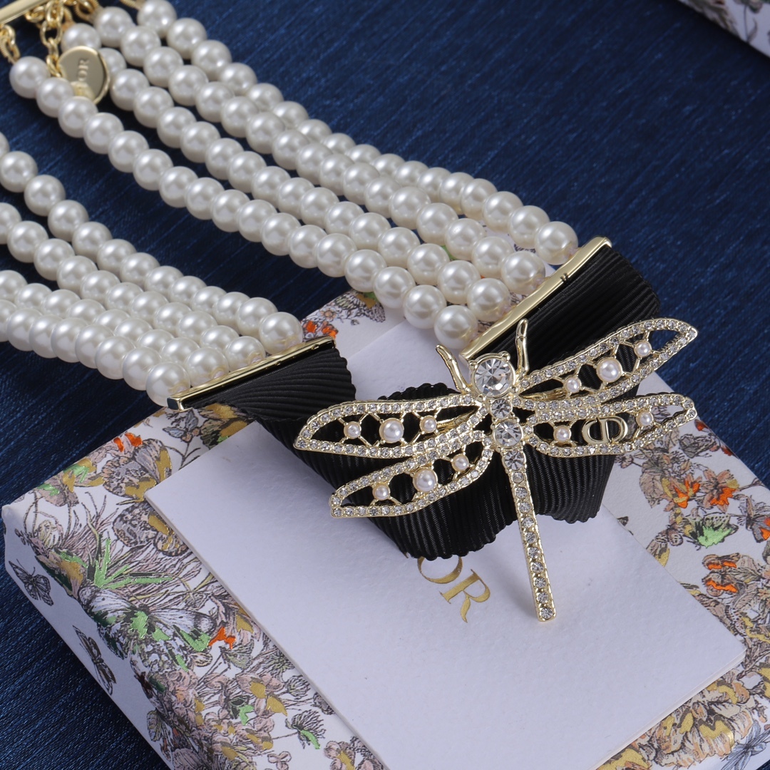 Dior Silver Vintage-Inspired Necklace 050