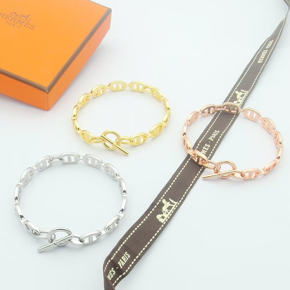 Hermes h Rose Gold Logo-Accented Bracelet 017