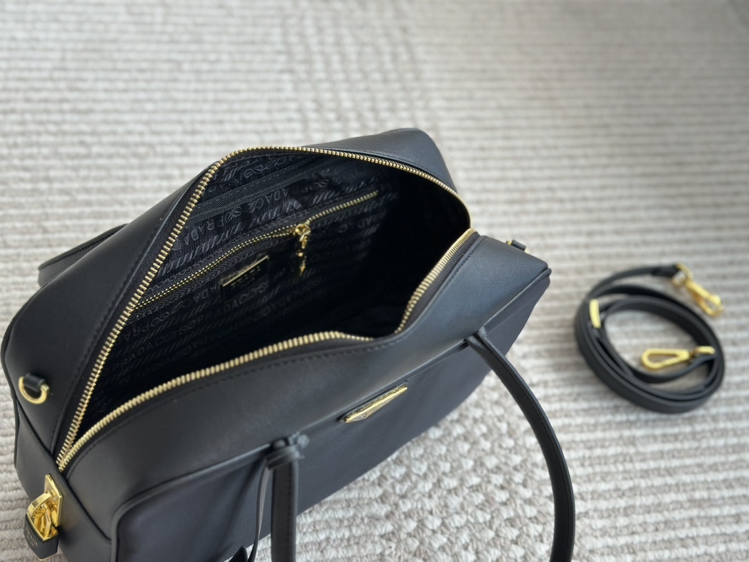 Prada Gold Logo-Accented Bag 070
