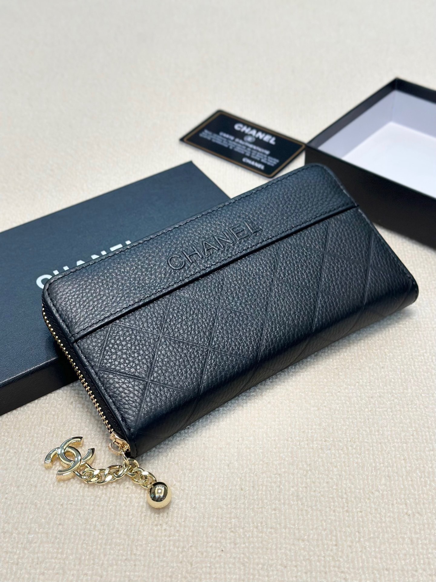 Chanel Silver Logo-Accented Bag walllet 1208