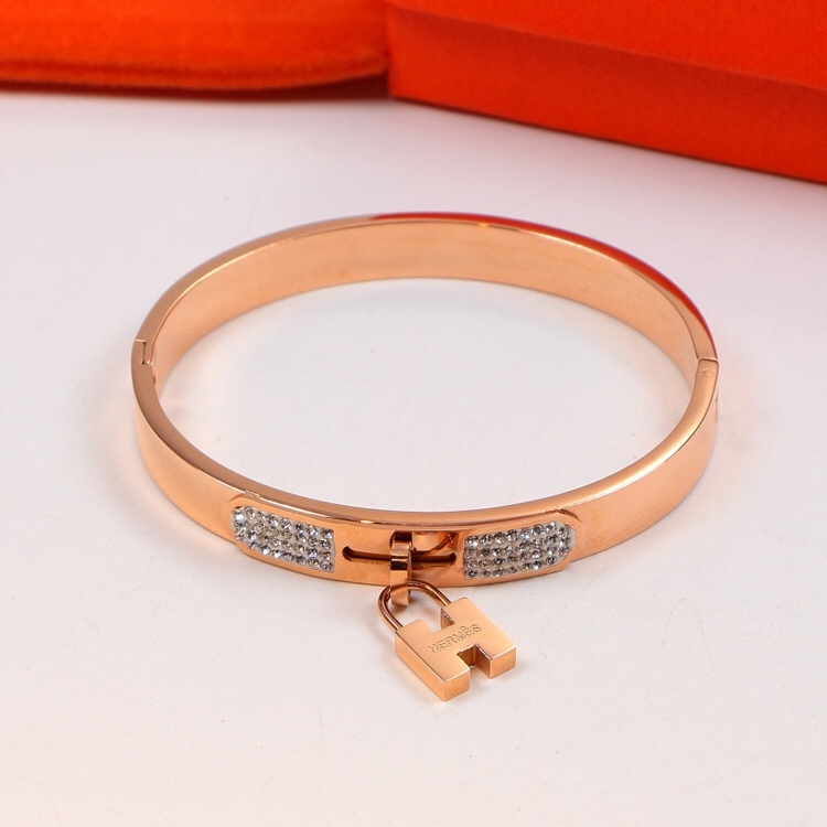 Hermes h Orange Logo-Accented Bracelet 009