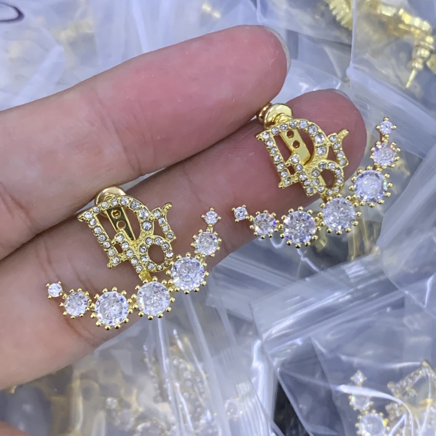 Dior Gold Logo-Accented Earrings 121