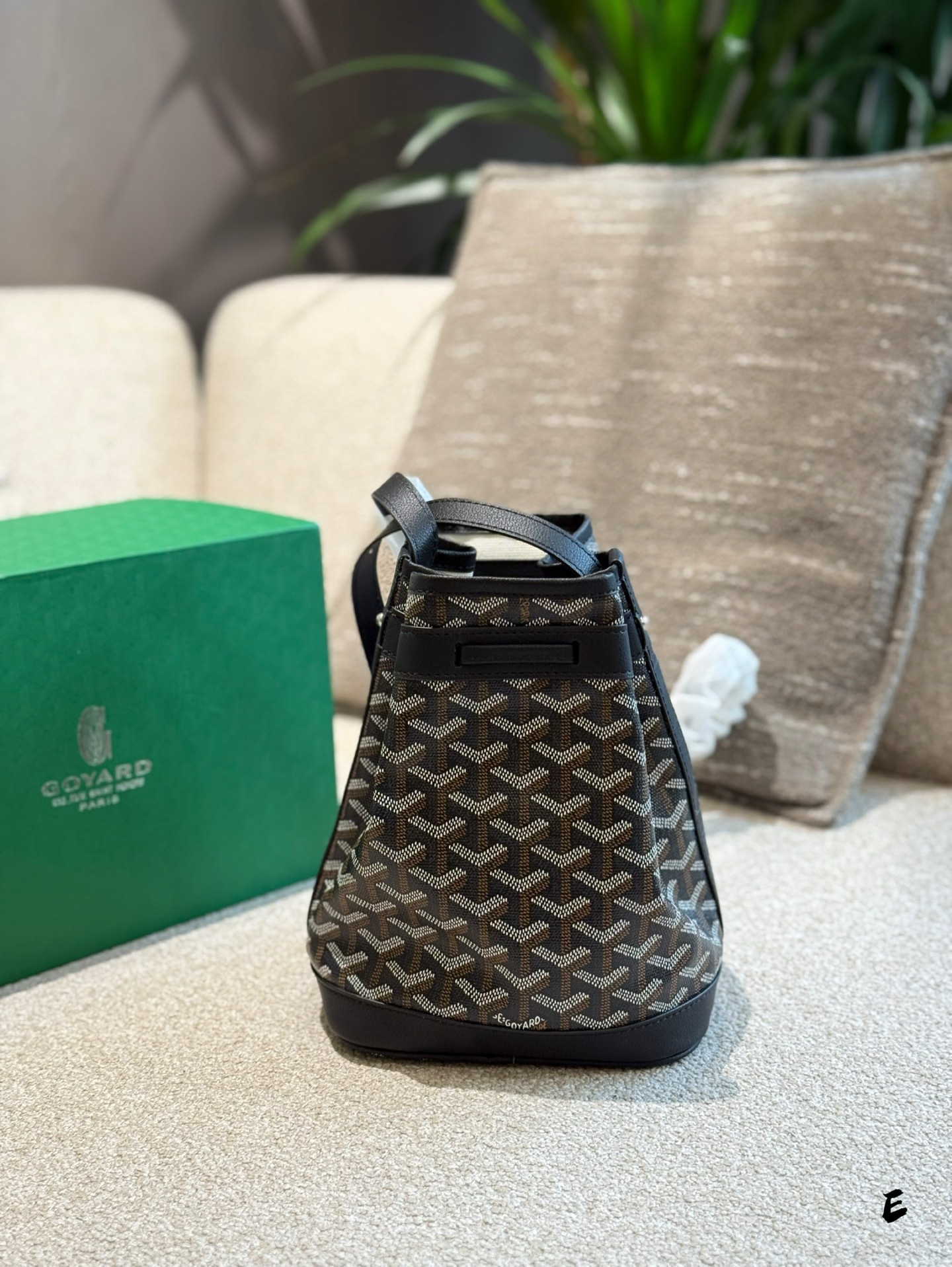 Goyard Silver Quilted Bag 012