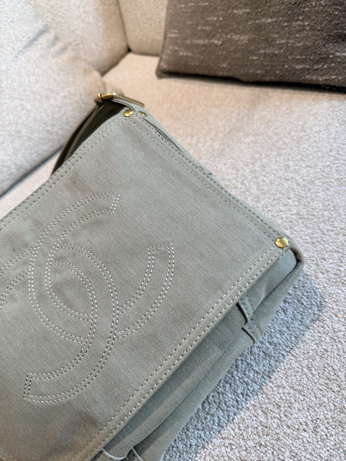 Chanel Beige Vintage-Inspired Bag 1241