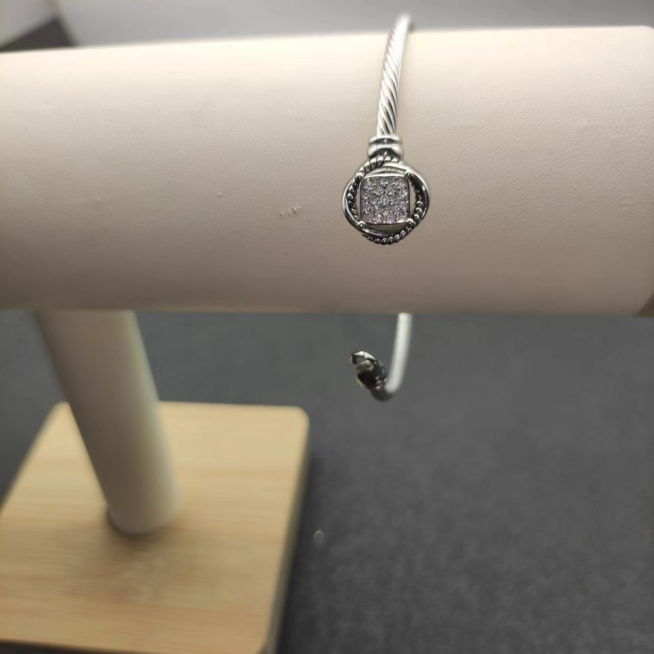 David Yurman Silver Romantic Bracelet 059
