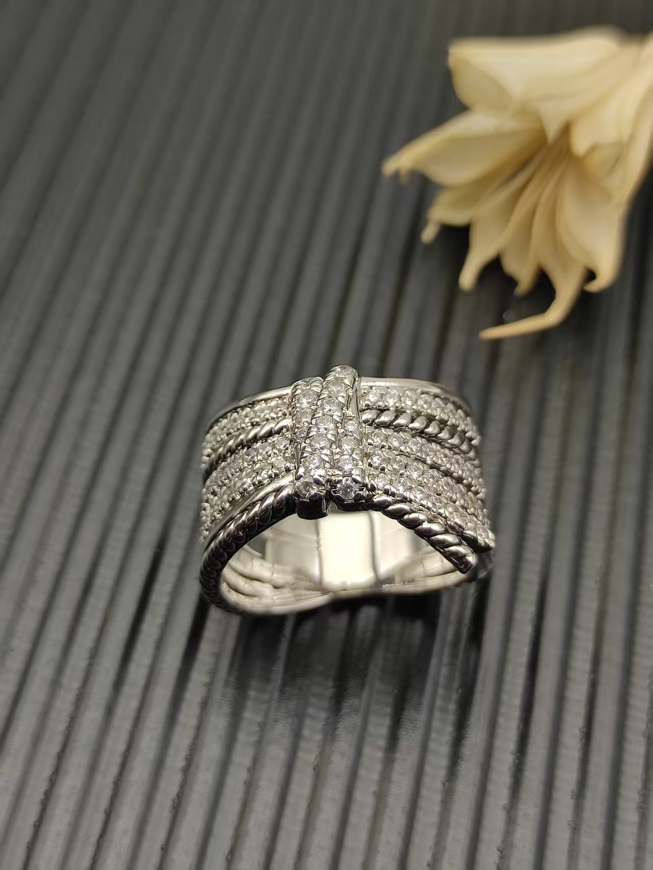 David Yurman Silver Logo-Accented Ring 303