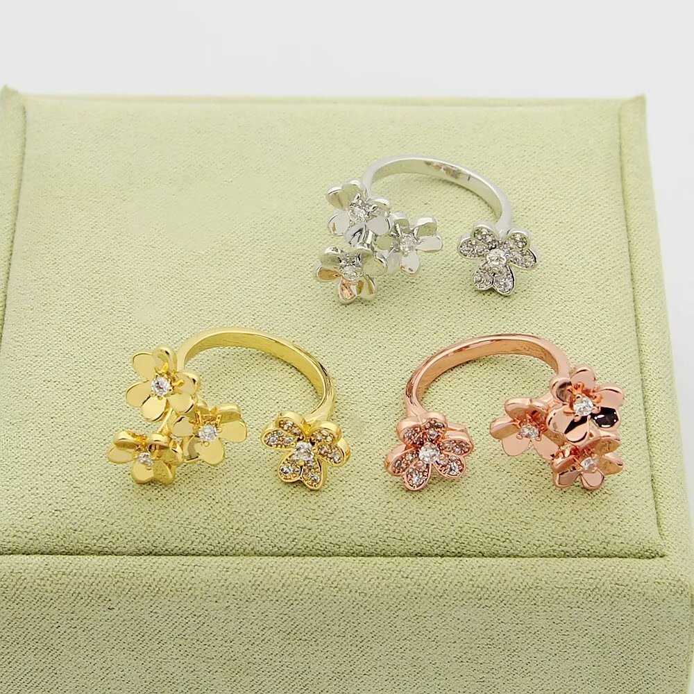 Van Cleef Rose Gold Romantic Ring 015