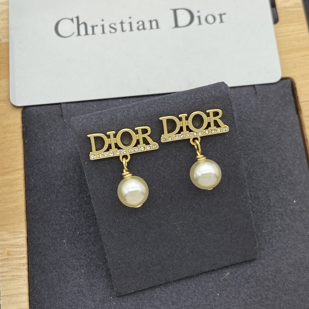 Dior Silver Logo-Accented Earrings 004