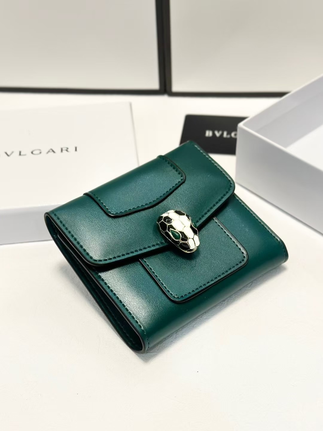 BVLGARI Green Logo-Accented Bag 205