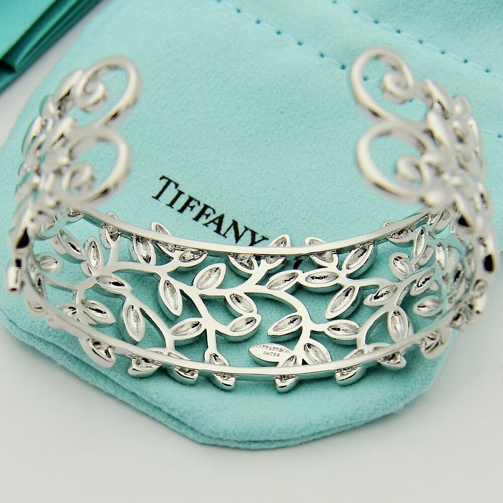 Tiffany Gold Vintage-Inspired Bracelet 231
