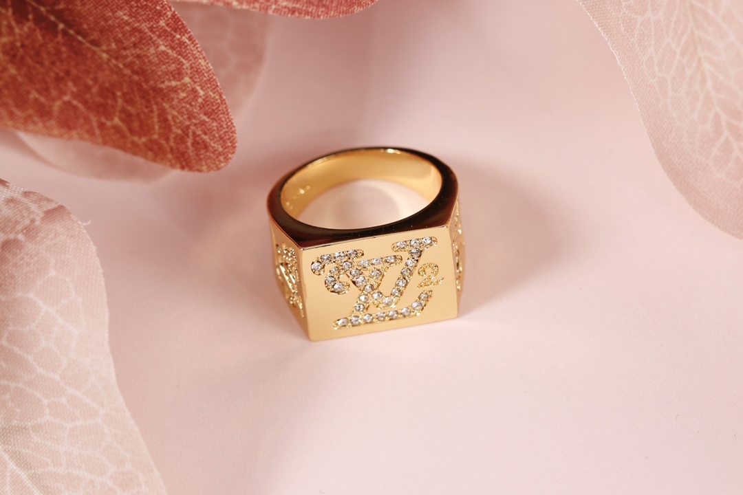LV Rose Gold Logo-Accented ring131