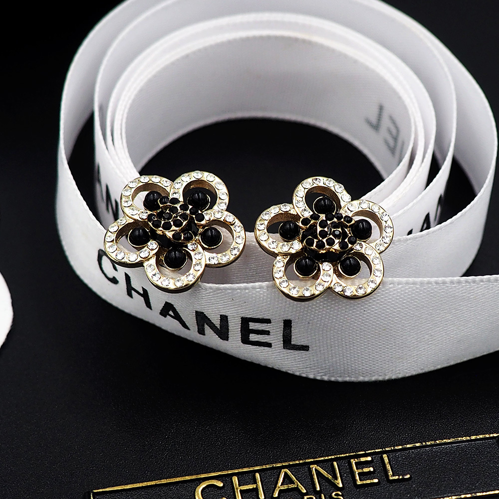 Chanel Rose Gold Logo-Accented Earrings 029