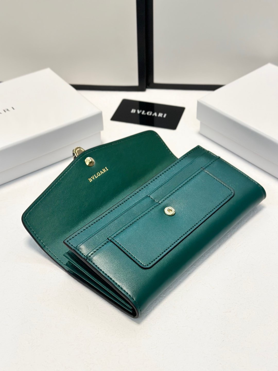 BVLGARI Silver Logo-Accented Bag 206