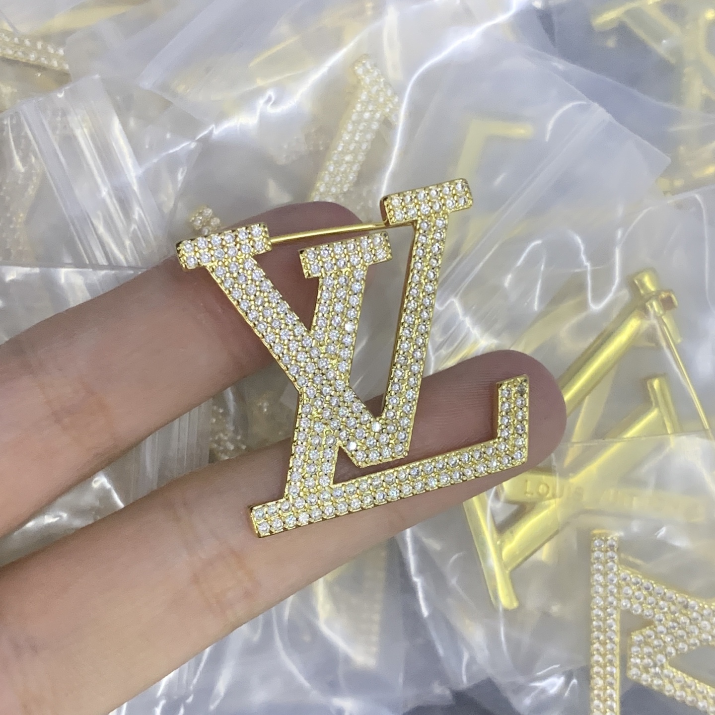 LV Gold Logo-Accented Brooch 1188