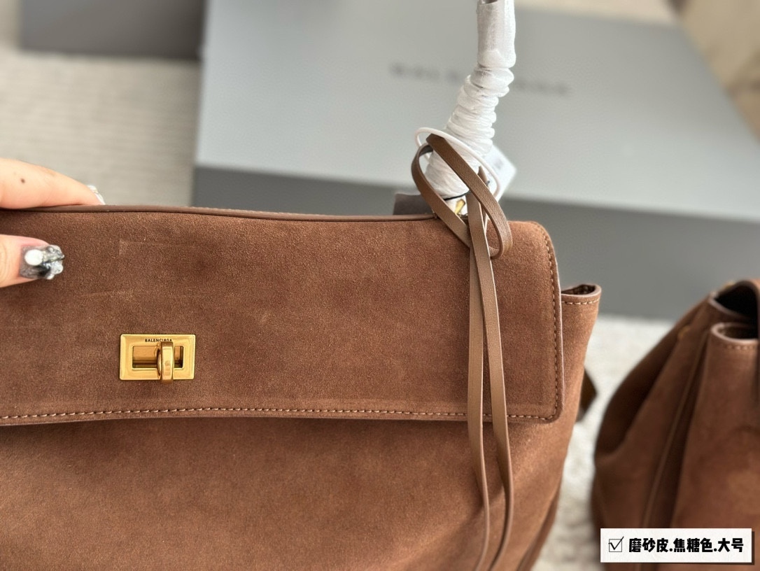 Balenciaga Brown Logo-Accented Bag 074