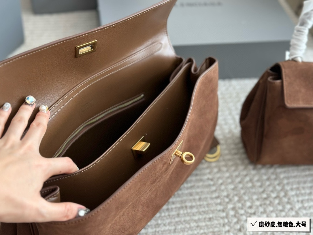 Balenciaga Brown Logo-Accented Bag 074