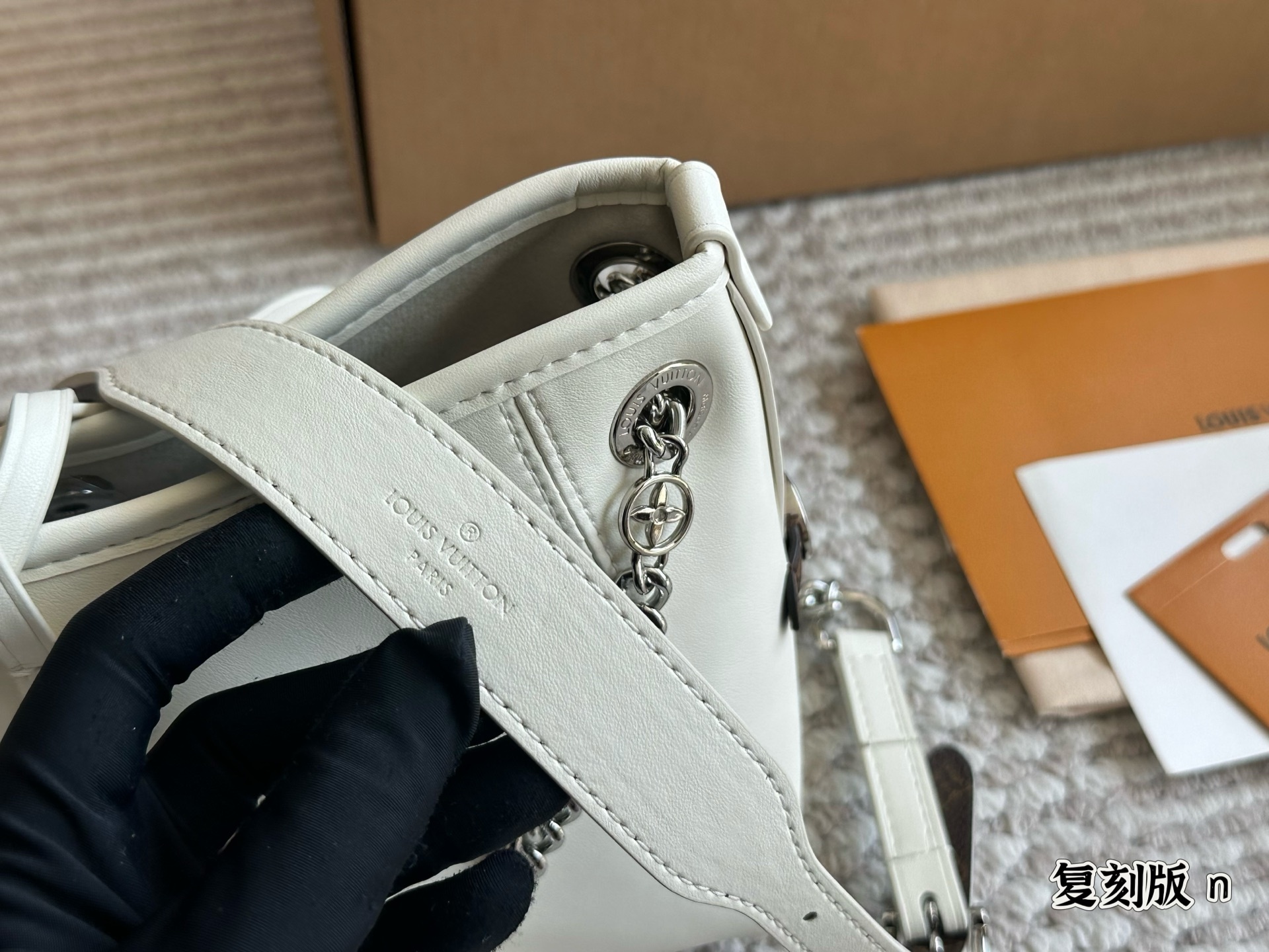 LV Silver Vintage-Inspired Bag 1417