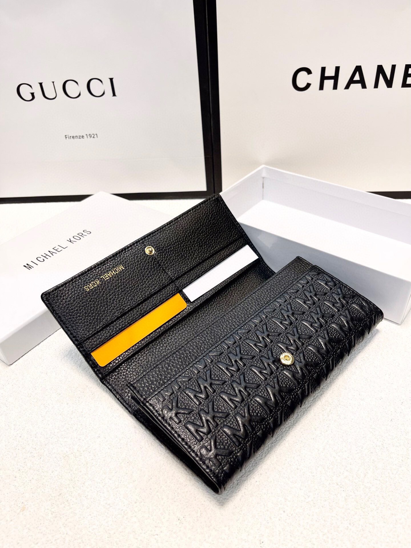 Michael Kors MK Gold Logo-Accented Wallet Bag 029