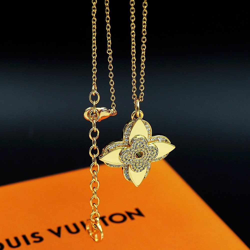 LV Gold Vintage-Inspired Necklace 371