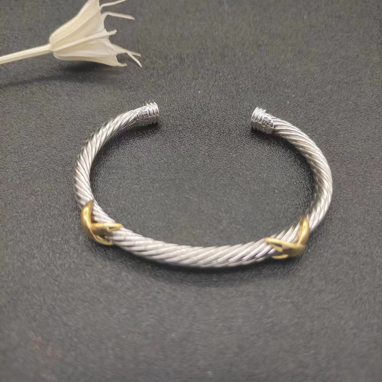 David Yurman Silver Vintage-Inspired Bracelet 008