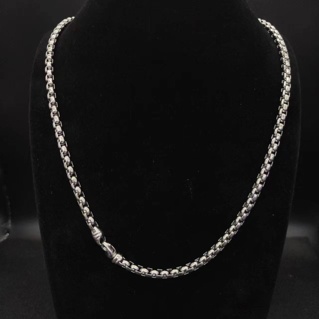 David Yurman Silver Logo-Accented Necklace 144